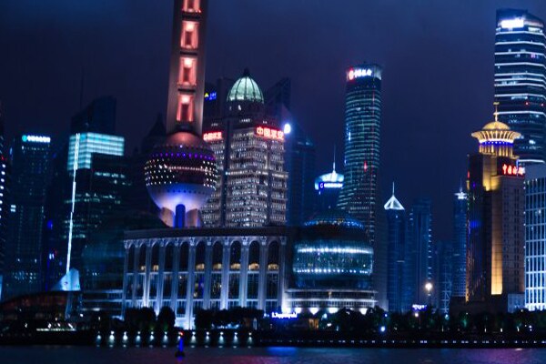 冷凍機グローバル製品情報 （英語）