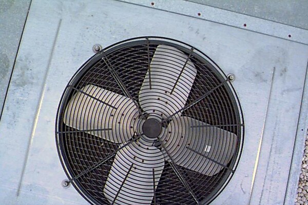 be_ss_equip_maintenance_cooling_tower